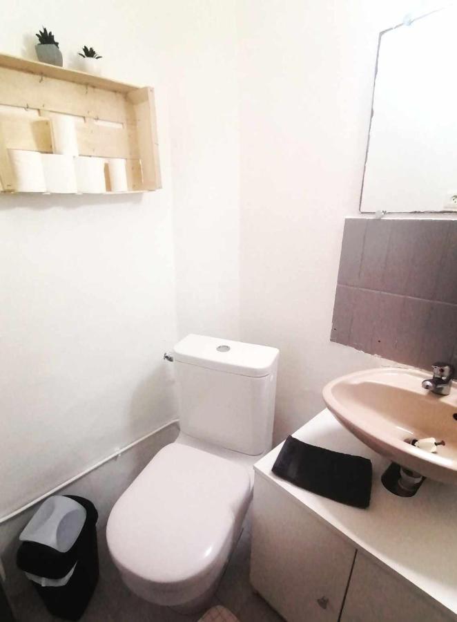 Maisonnette T2, Rue Calme A Deux Pas Du Vieux Port * La Rochelle (Charente-Maritime)